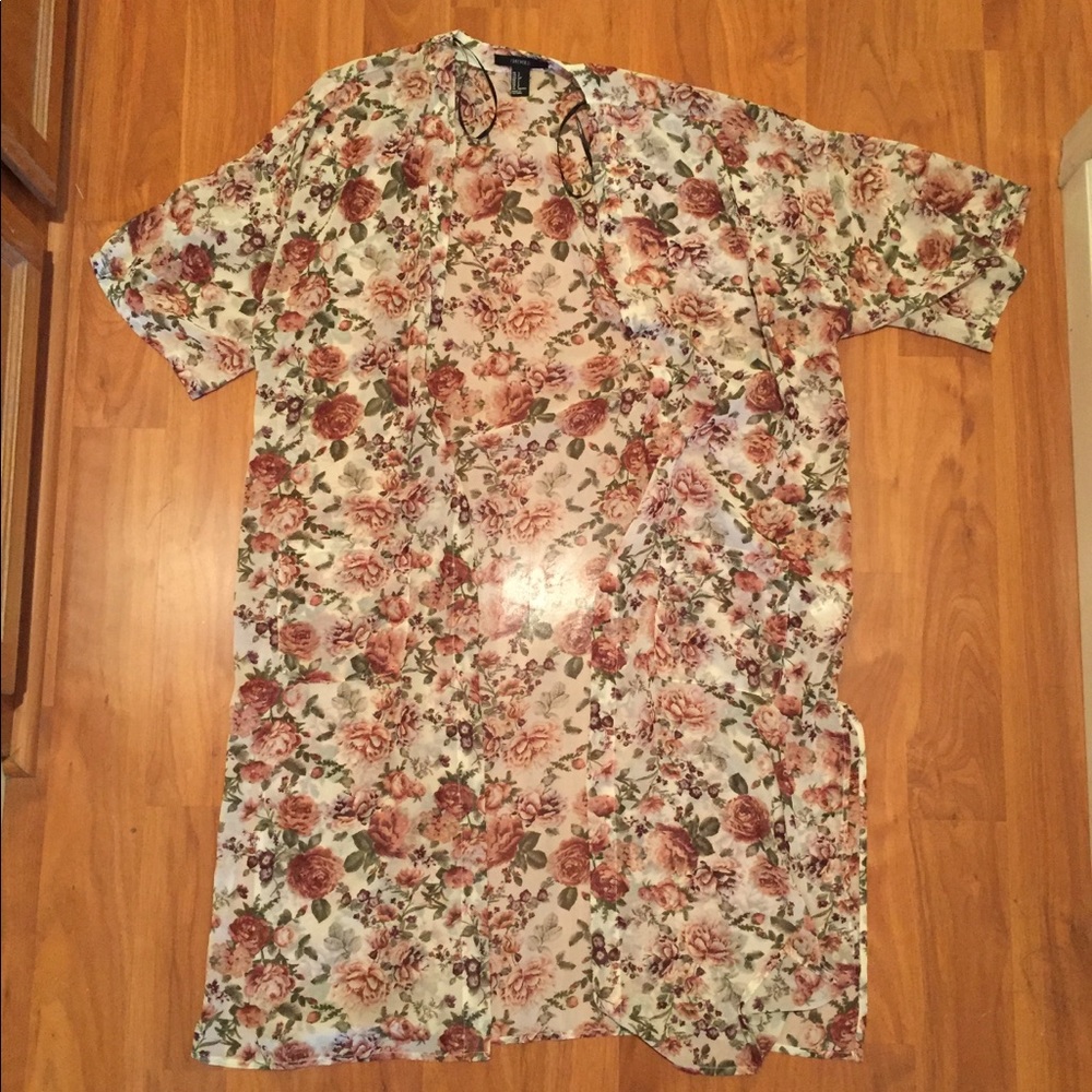 Forever 21 Floral Kimono Small *Like new